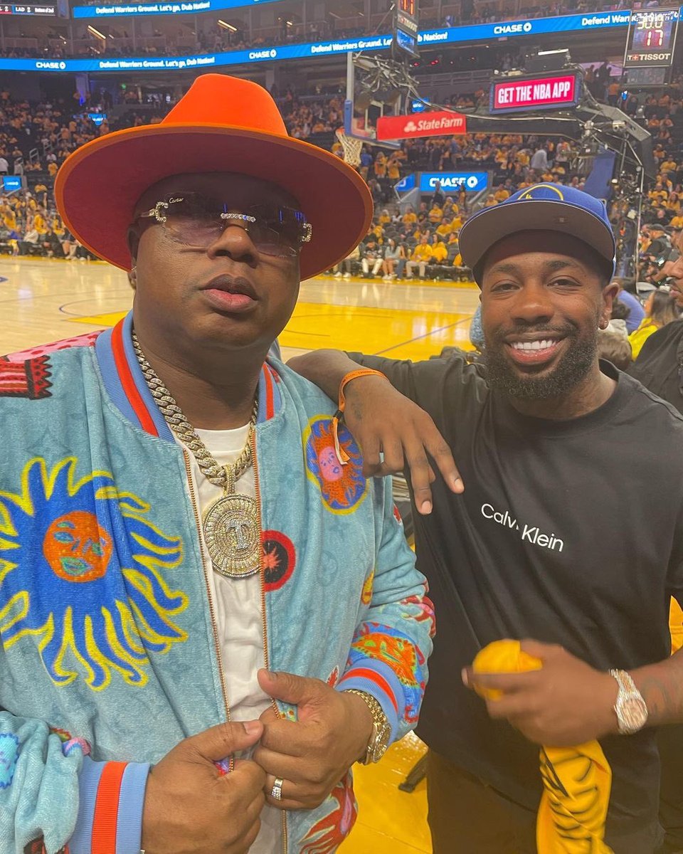 callme100kk's tweet photo. Courtside next to @e40 at the warriors game!! This financial freedom!!! Super blessed 😇 https://t.co/ymvEhMMdcg