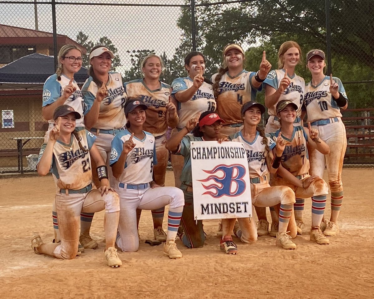 fl_texasblaze's tweet photo. 3 games on Friday, 2 Games on Saturday and 5 Games on Sunday = Tournament Champions in Valdosta. This Blaze team is amazing, played through 100*+ weather all weekend! Coaches don’t pass up on any of these girls. @TopPreps @CoastRecruits @SoftballDown @QrRecruiter @SBRRetweets https://t.co/iyVVWagRK4