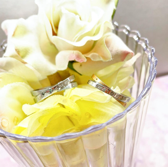 DELUXECOLTD's tweet image. おはようございます☀
今日は、ソフトクリームの日だそうです✨

暑いと冷たいもの食べたくなりますよね～💦

今週も、よろしくお願いします(^^)

#企業公式が毎朝地元の天気を言い合う 
#今日は何の日