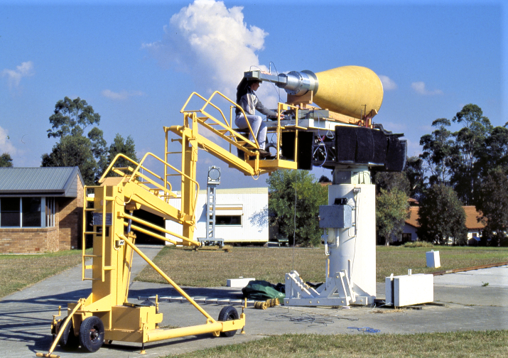 CSIRO_ATNF's tweet photo. #ATNFflashbackFriday Two years before the official opening of #ATCA in 1988, our engineers tested the LS feed horn on the outdoor aerial range at our @CSIRO_ATNF headquarters on Wallumattagal Country in Sydney https://t.co/txARS21imN https://t.co/3QjohG6EZu
