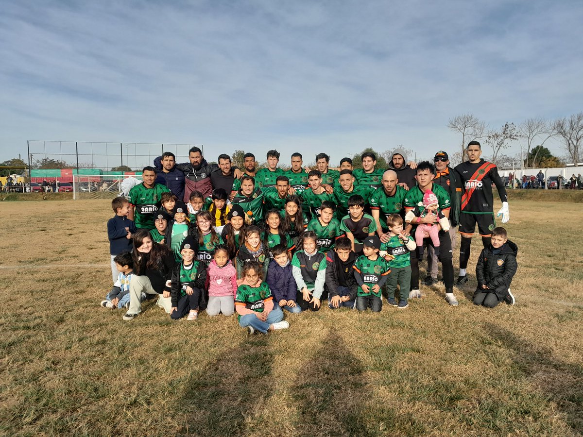 Campeones de la super copa, finalistas en el apertura y primero en la tabla anual. Gracias por tanto banda. 
Estamos más vivos que nunca. 
Abandonar nunca es opción! 💚🖤