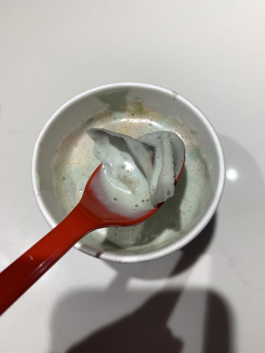 MyBowties's tweet photo. I didn’t know @DairyQueen served plastic in their blizzards 🤢🤢 https://t.co/RJ9sNXx50Y