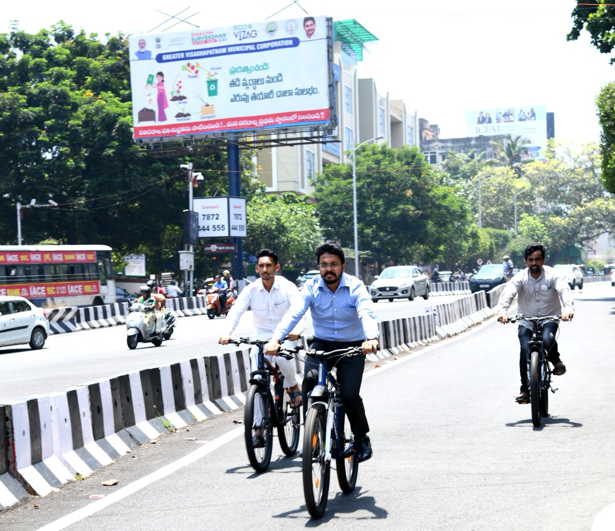 GVMC_VISAKHA's tweet photo. Commissioner GVMC CM Saikanth Varma IAS commuted from camp office to GVMC through Bicycle to support the "Free Vehicle Zone" policy implemented by GVMC.       

#Airpollution 
#FreeVehicleZone 
#SwachhSurvekshan2023 
#SwachhSurvekshan2023Visakhapatnam 
#VisakhaSwachhSankalpam 
#VizagSaysNotoPlastic 
#EcoVizag 
#ISupportEcoVizag 
#RRR4LIFE 
#IndiaVsGarbage 
#ChooseLiFE 
@AndhraPradeshCM 
@AudimulapSuresh 
@GHVKumariMayor 
@CDMA_Municipal 
@SwachhBharatGov 
@SwachhaAndhra 
@SwachSurvekshan 
@swachhbharat 
@MoHUA_India 
@AmritMahotsav 
@pibvijayawada