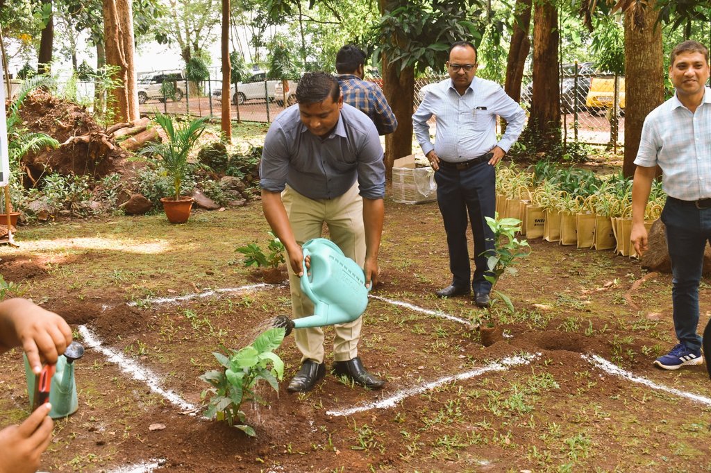 BarikManindra's tweet photo. Van Mahotsav https://t.co/LIRvtm5bDe