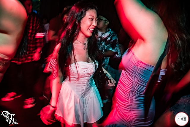 flashpixs's tweet photo. Get Real ft. DJ Titus June Edition https://t.co/NoVKsmZ1GD 

#nightlifephotographysingapore #flashpixs #parties #ikigaiizakaya https://t.co/2pTzxDkJuR