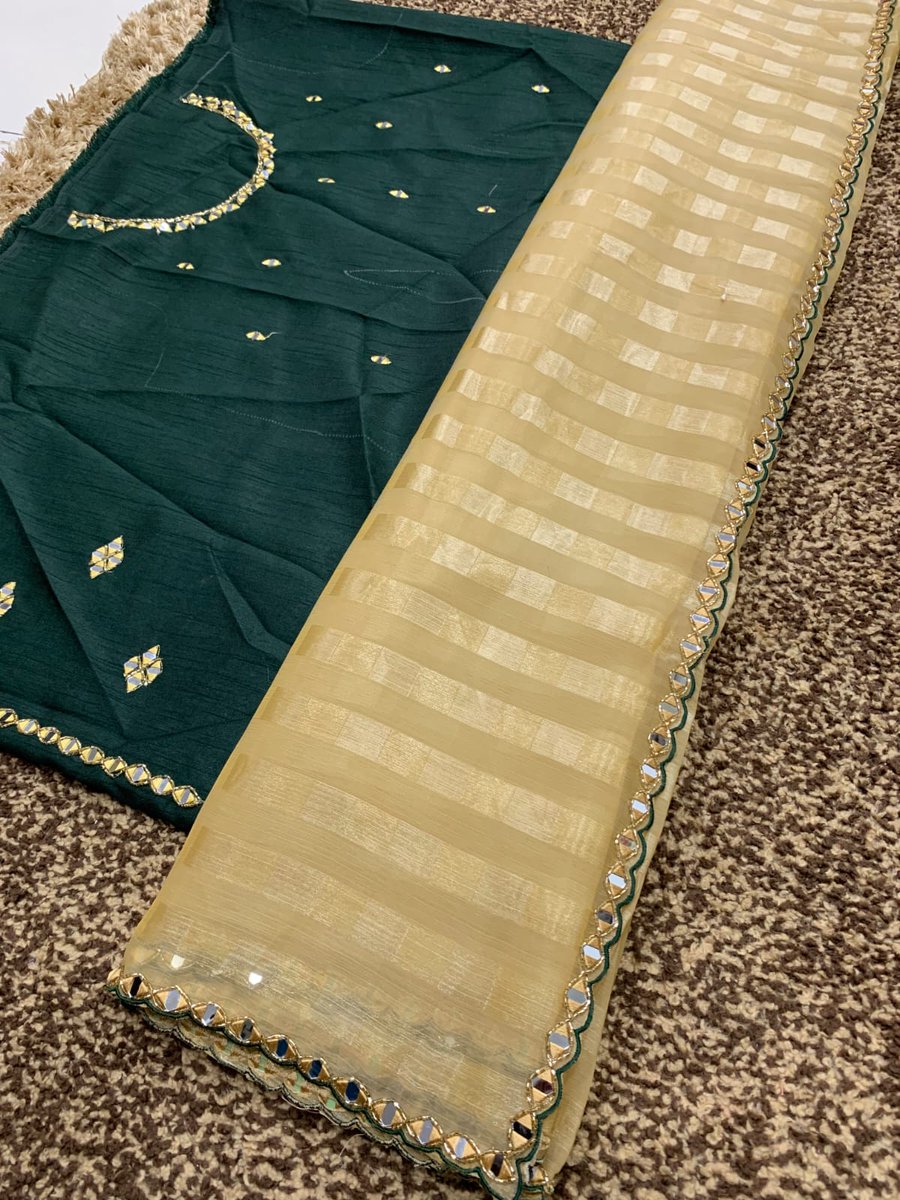 *HANDWORK*

FABRIC: *FANCY OSCAR PATTA ORGANZA SAREE WITH SWAROVSKI HAND MIRROR WORK*

BLOUSE: *HANDWORK BLOUSE WITH MULBERRY SILK*

PRICE: *1599 Rs + SHIPPING*

Dn19

#designersuit #indianwear #suit #weddingwear #fashion #ethnicwear #designersuits #onlineshopping #suits