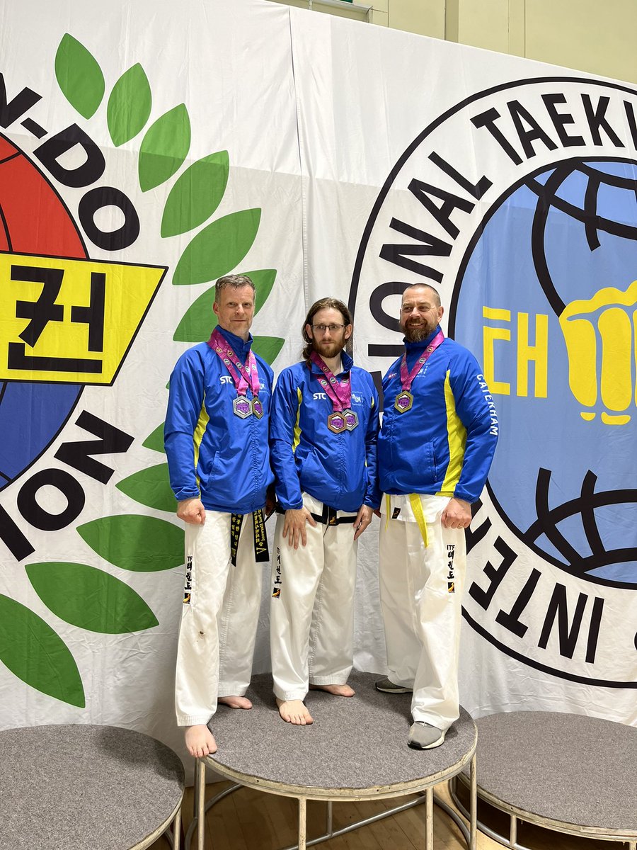 harwoodtkd's tweet photo. Final Results for Caterham Taekwon-Do at the UKTA London Open, six medals from three competitors.
🥇x 3
🥈x 2
🥉x 1
#londonopen #londonopen2023 #caterhamtkd #teamcaterham #patterns #sparring #specialtechnique #tkdvets #itftaekwondo #itftkd https://t.co/8vm922Skhj