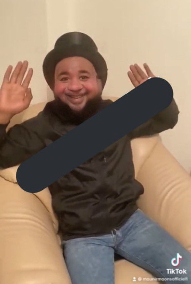 elplanito's tweet photo. Si on enlève le fait qu'ils aiment toucher mes testicules, ça c'est toujours bien passé https://t.co/Ng6dWbb8jj