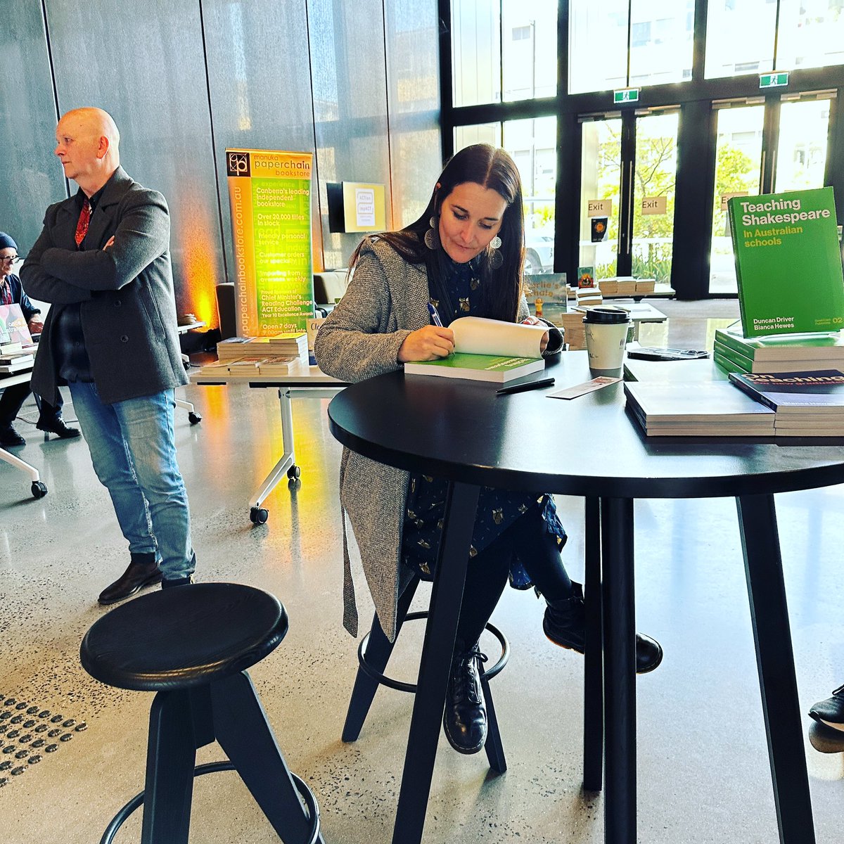 Hangin’ out with <a href="/BiancaH80/">Bianca ‘Jimmy’ Hewes</a> while she signs copies of her new book, ‘Teaching Shakespeare in Australian Schools’.
I also just purchased a geothermal base layer, because Canberra, and brr.
🥶 ❄️ ⛄️