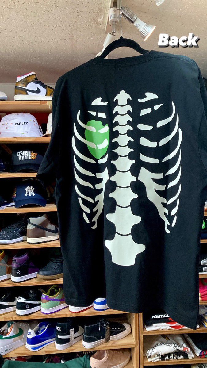 65kicks's tweet photo. ✅ 商品情報 ✅
LEVAREL ✖︎ NIKE AIR MAX 97
-PREMIUM QS
🦴🫀🦴❤️
#kicksclan
#戸田公園
#戸田公園駅
#levarel
#shortsleeve
#蓄光
#tee
#tshirts
#tshirt
#nike
#nikeairmax97
#max97
#エアマックス
#new
#tシャツ
#ナイキ
#新着
#新作
#入荷
#skeleton
#骨 https://t.co/krBYfHw2HV