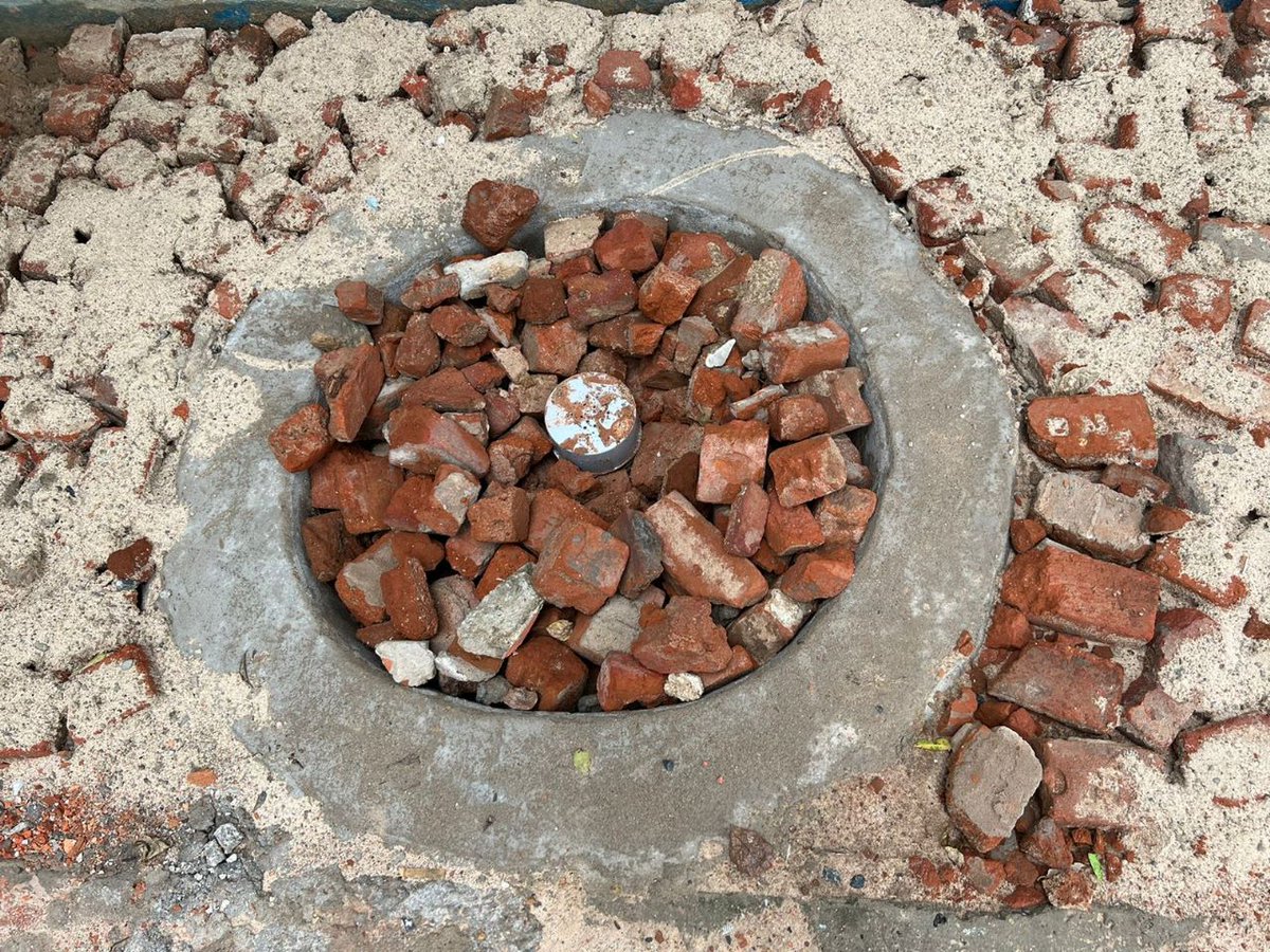 ArpitaShah322's tweet image. સૂર્યાશોભાવંદના ફાઉન્ડેશન દ્વારા રેઈન વૉટર રિચાર્જિંગ કરી રહ્યી છે. જો તમે પણ પોતાની સોસાયટી, સ્કૂલ-કૉલેજ, કૉમ્પ્લેક્ષ, મૉલ કે ઑફિસ પ્રિમાઈસિસમાં વૉટર રિચાર્જિંગ કરાવવા માગતા હોવ તો અમારી સંસ્થાનો સંપર્ક કરો- 7490898823 -9327538823

#rain #RainwaterManagement #SaveRainWater
#NGO