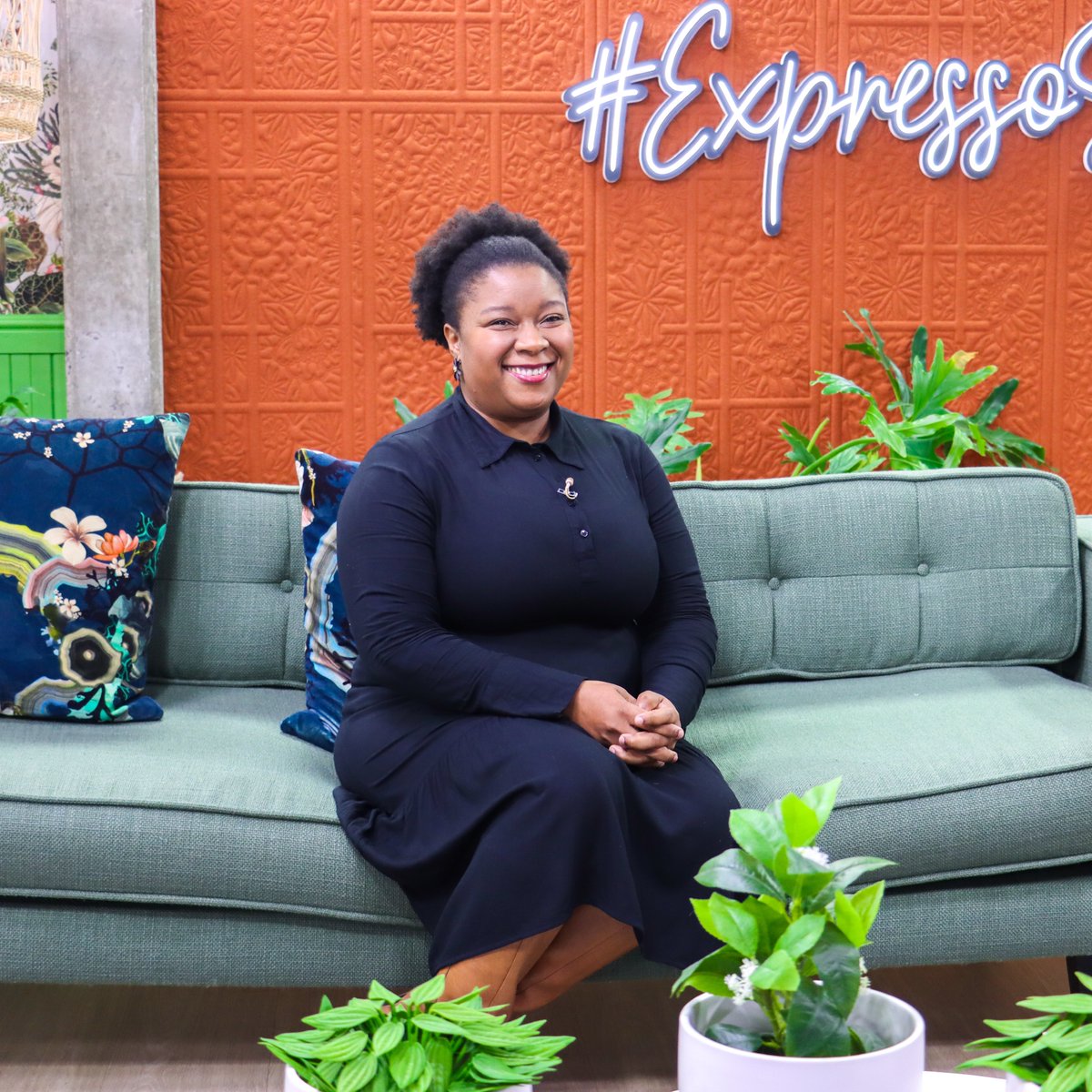 expressoshow's tweet photo. With winter in full swing, learning how to stay healthy when your medical aid has been exhausted is super important! 🤒  

We sit down with AfroCentric Health’s Senior Manager Health Policy Developer, Dr Nkateko Msimeki, to find out more. #ExpressoShow https://t.co/FfLLjHxW3B