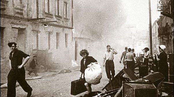 Tsihanouskaya's tweet photo. OTD in 1944, Minsk was liberated from Nazi occupation. We are still fighting for freedom - now under the triple threat of Lukashenka, Putin &amp; Prigozhin. We are fighting for the day when #Belarus will have a new Independence Day to celebrate, free of tyranny &amp; Russian imperialism. https://t.co/bUIEQcVSHi