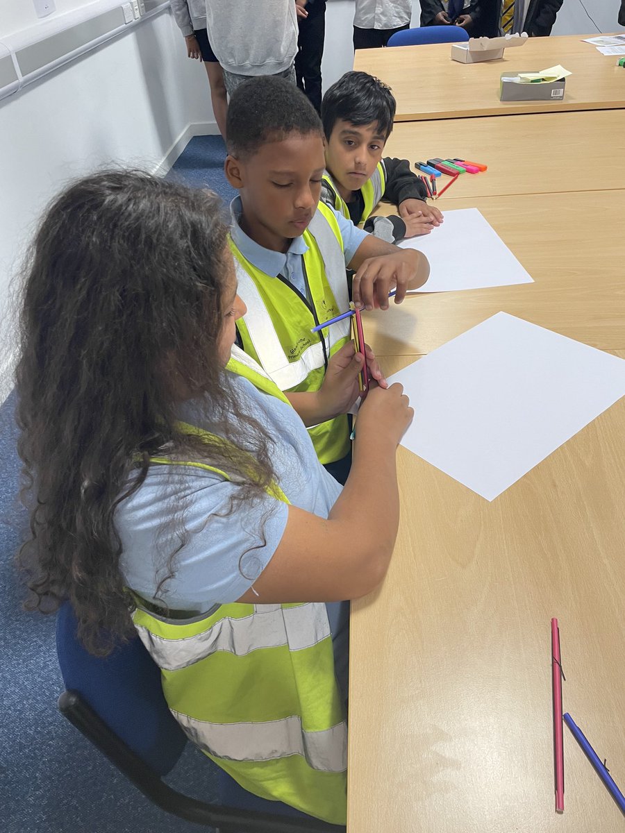 glenfromep's tweet photo. Some of our #Year5 children who are doing the Black Joy Trail went to UWE Robotics Lab on Friday. We loved every second and learning more about engineering and all the amazing projects happening! #HollyClass #SycamoreClass https://t.co/fccdlove6d