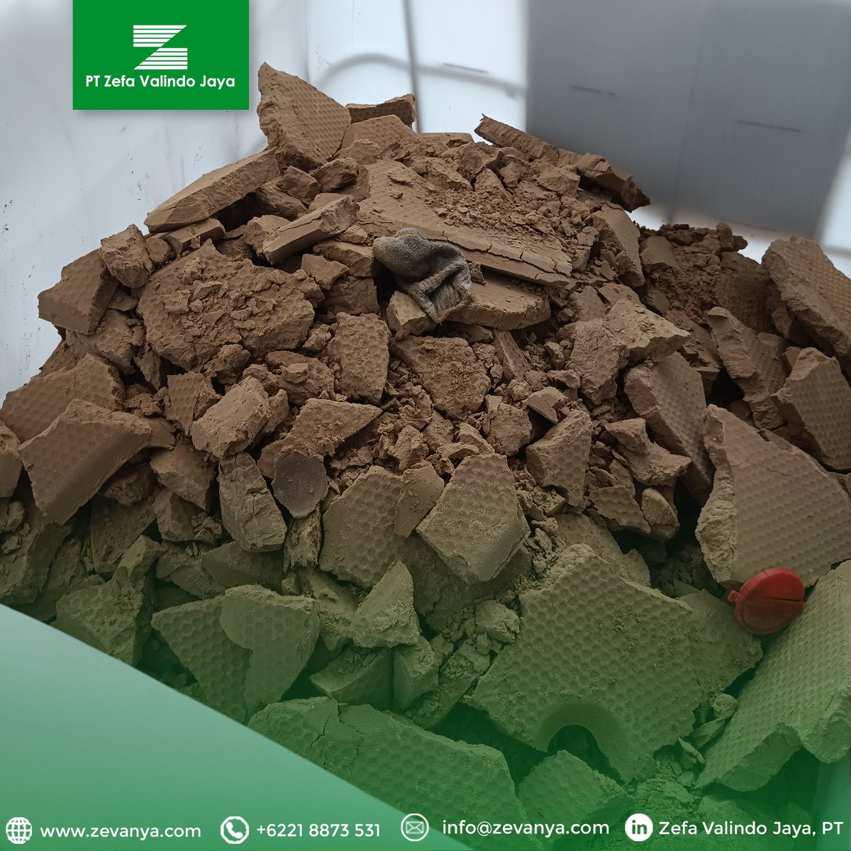 zefavalindojaya's tweet image. Filter press digunakan untuk pemisahan padatan seperti lumpur, endapan, atau partikel padat dari cairan.

Pada WWTP, penggunaan filter press mampu mengurangi volume limbah dan meningkatkan efisiensi.

+6221 8873 531
zevanya.com

#watertreatment #filterpress #limbah