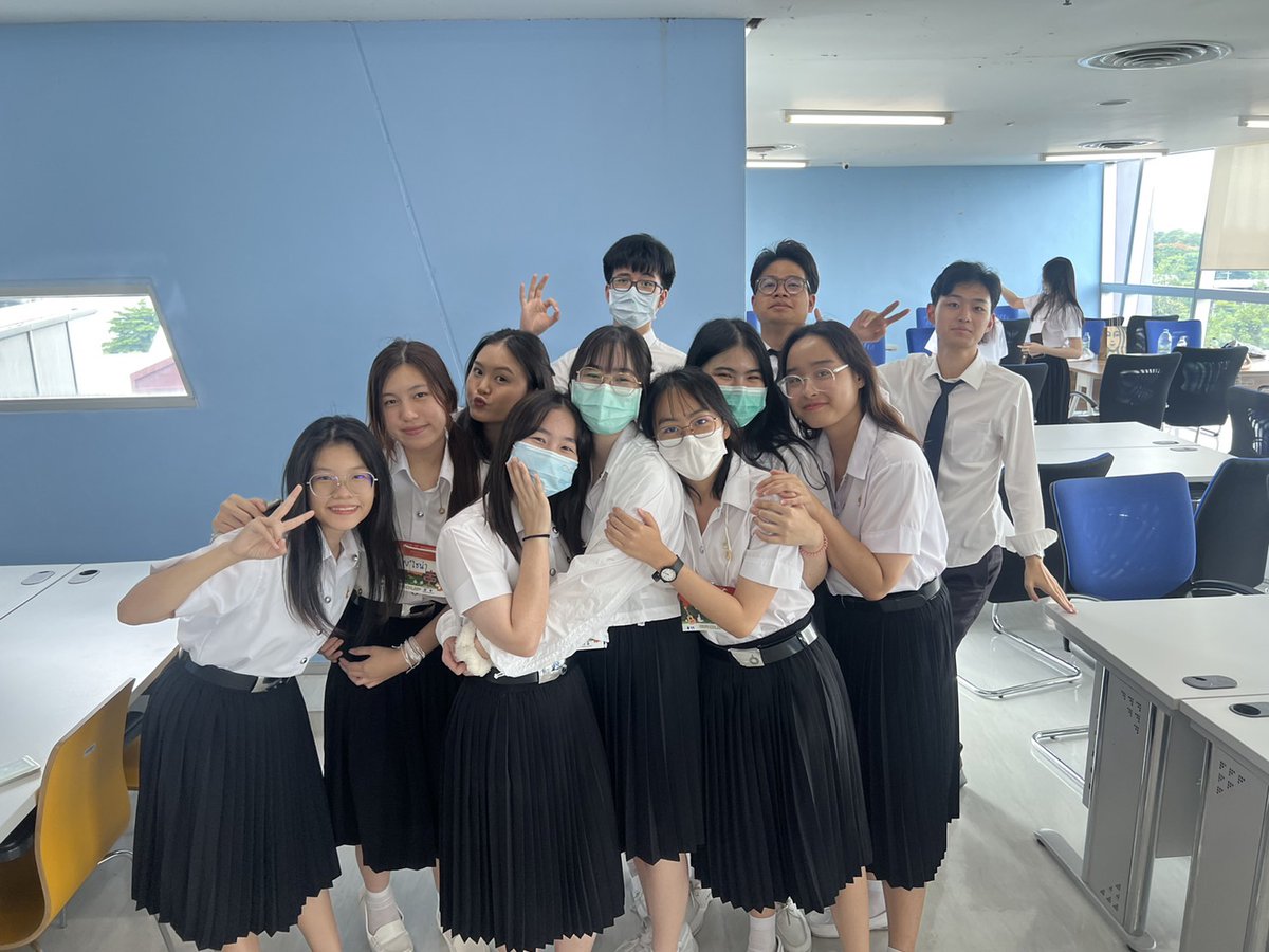 mlntayy's tweet photo. Hug U🤟🏻💖
#HUGRSU #Dek66 #Newgen66 #med #RSUgened https://t.co/1dvIy5bBOb