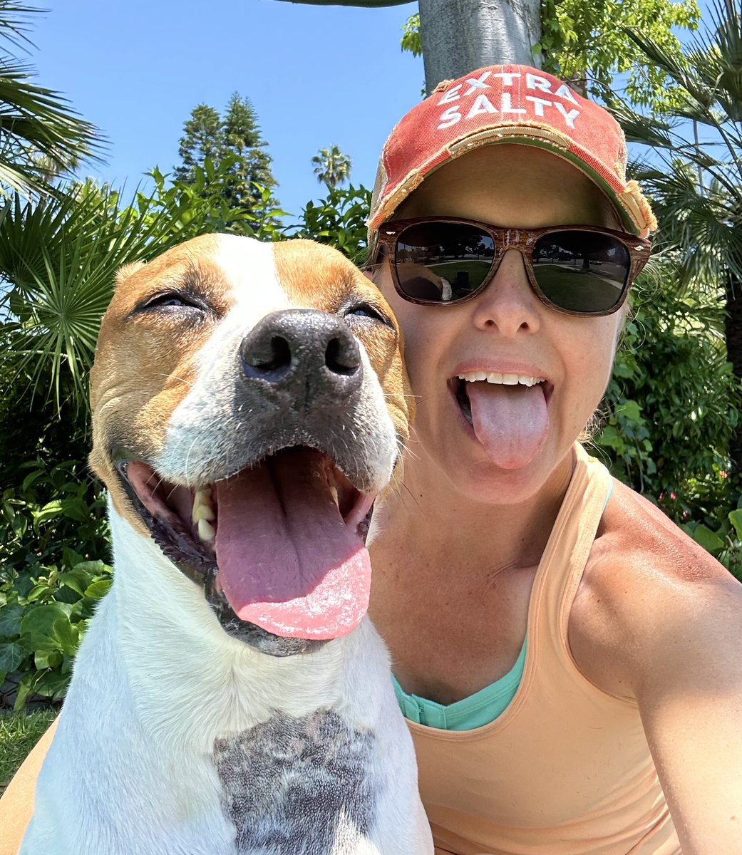 movinpaws's tweet photo. Harley Jean and I soaking in the sun ☀️😎together. Yay! @movinpaws #movinpaws https://t.co/PQI2T75gRC