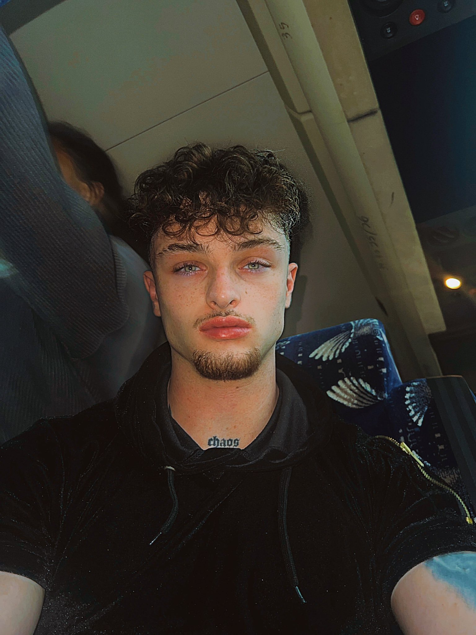 Christian Renaud 😈 on Twitter: "Hola https://t.co/C46o3pnukw" / Twitter