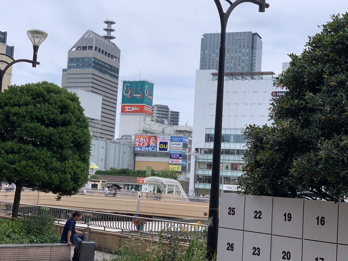 nawanaka1mon's tweet photo. 仙台での初の縄会イベント！
参加いただいた皆様ありがとうございました😊！会場が駅前のファッションビルのイベント会場だったのに驚きでした‼️こんな場所でいいの😅！まービーチク出さなければ大丈夫らしいです♪また必ず戻って来ますね😊❣️ https://t.co/C9CQ59xIBR