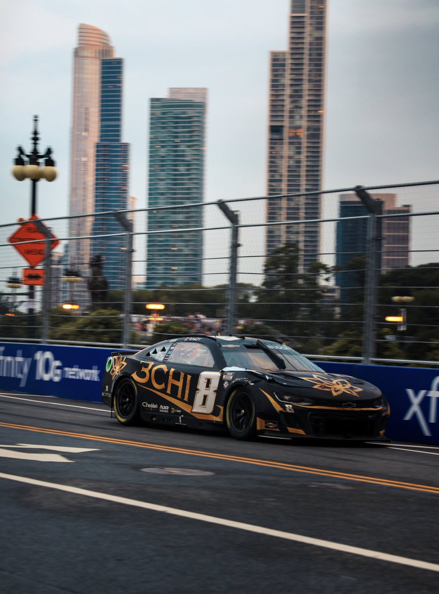 KyleBusch's tweet photo. History was made tonight. For the first time in @nascar history we raced through the city of Chicago. Finished p5 after a couple setbacks n lots of rain. #RowdyNation https://t.co/4iJ8XXckAf