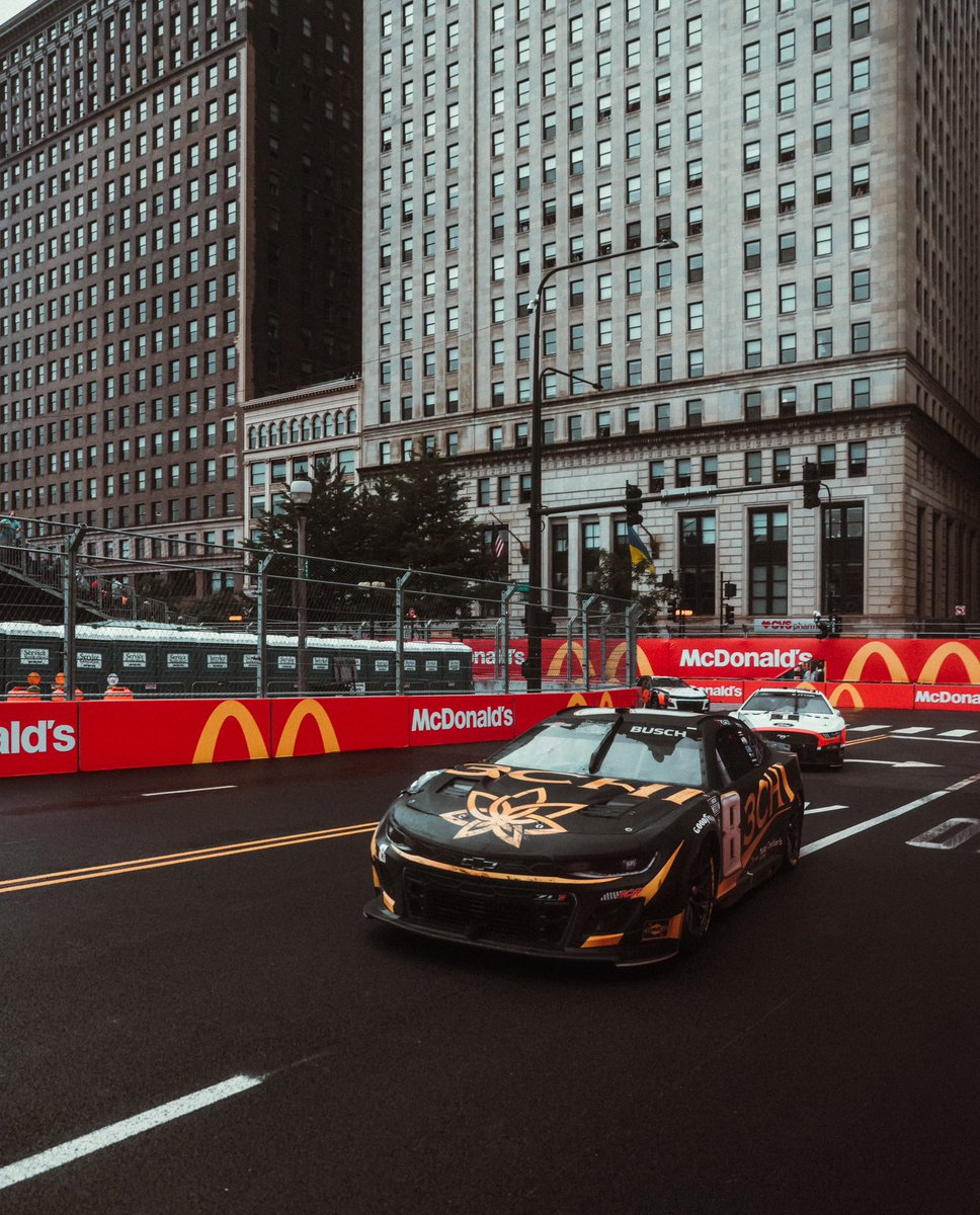 KyleBusch's tweet photo. History was made tonight. For the first time in @nascar history we raced through the city of Chicago. Finished p5 after a couple setbacks n lots of rain. #RowdyNation https://t.co/4iJ8XXckAf
