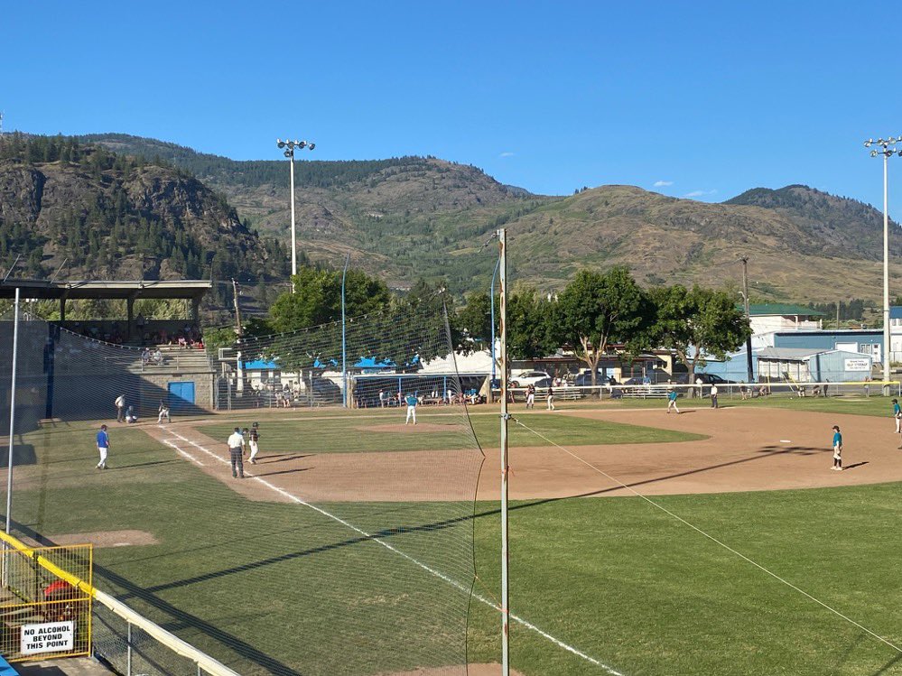 Merchants defeat the Blackfins 24-8 in the GFI finals to win the tournament.