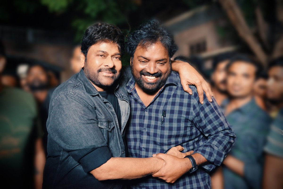 MegaStarKTweets's tweet photo. #BholaaShankar 🔱 Shoot has completed 🔥🔥🔥🔥

Post-production works going on with full swing. Promotions &amp; song releases ahead.

 World Wide Grand Release On August 11th ✅

@KChiruTweets  @MeherRamesh
@AKentsOfficial @AnilSunkara1 
@BholaaShankar

#BholaaShankarOnAug11 🔱✅ https://t.co/0XTJw8E9gC