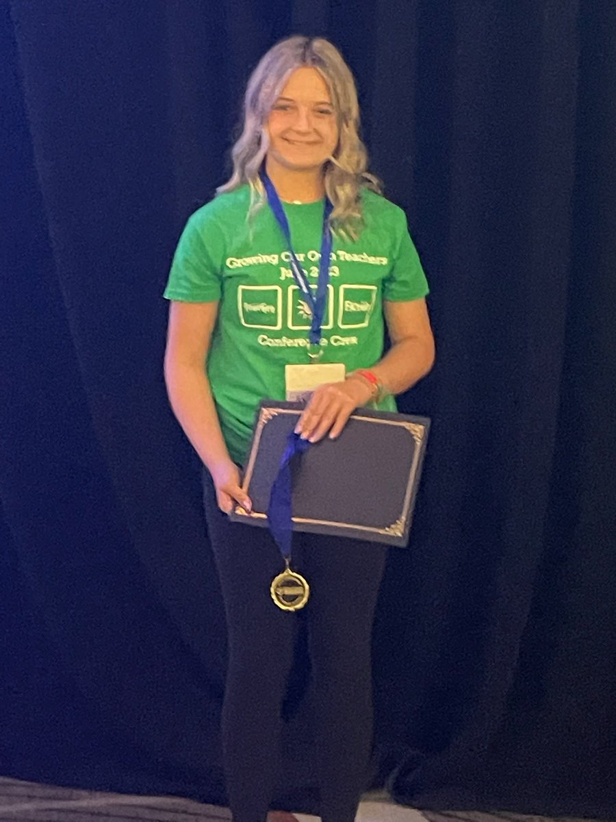MrsJacksonFACS's tweet photo. Our own Kaydence Costello took FIRST PLACE at @EducatorsRising National Conference in her category!! #EdRising23 #ProudTeacher @HyltonBulldogs @Hyltoncares @PWCSNews https://t.co/kmGZ2O13fJ