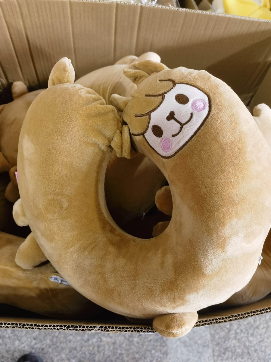 rinicakez's tweet photo. Neck pillows are arriving this month!
I will be opening my shop this month but I haven’t decided a date yet 🦙 https://t.co/yhezWHa1NZ