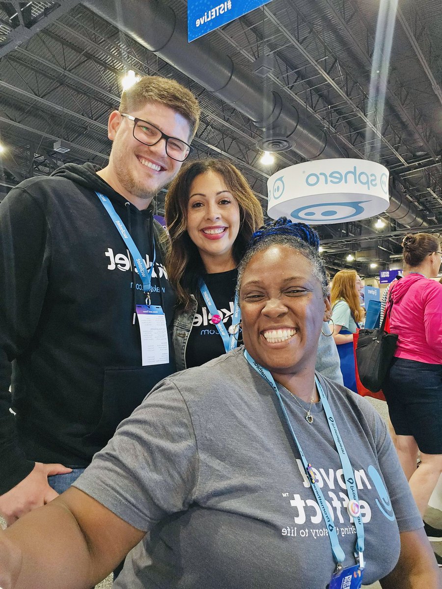 TishaPoncio's tweet image. More draft tweets from #ISTELive: You’re definitely a favorite of ours too, @ladylanguage411 So glad we got lots of time with you and got to see you present in person, finally! #ISTELive23 
😘💙🔥👏🏼