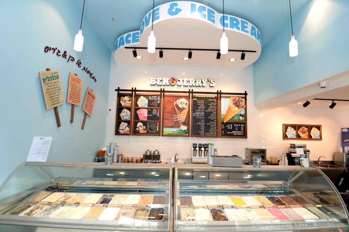 Did you know Ben &amp; Jerry's started as a tiny ice cream parlor?

Their success wasn't just about the ice cream.

They integrated an eco-conscious ethos into every aspect of their franchise.

Green isn't just a color, it's a recipe for franchise success.