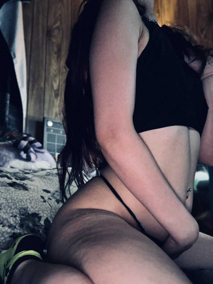 SubmissivHarlee's tweet photo. https://t.co/e8AMKldOwX