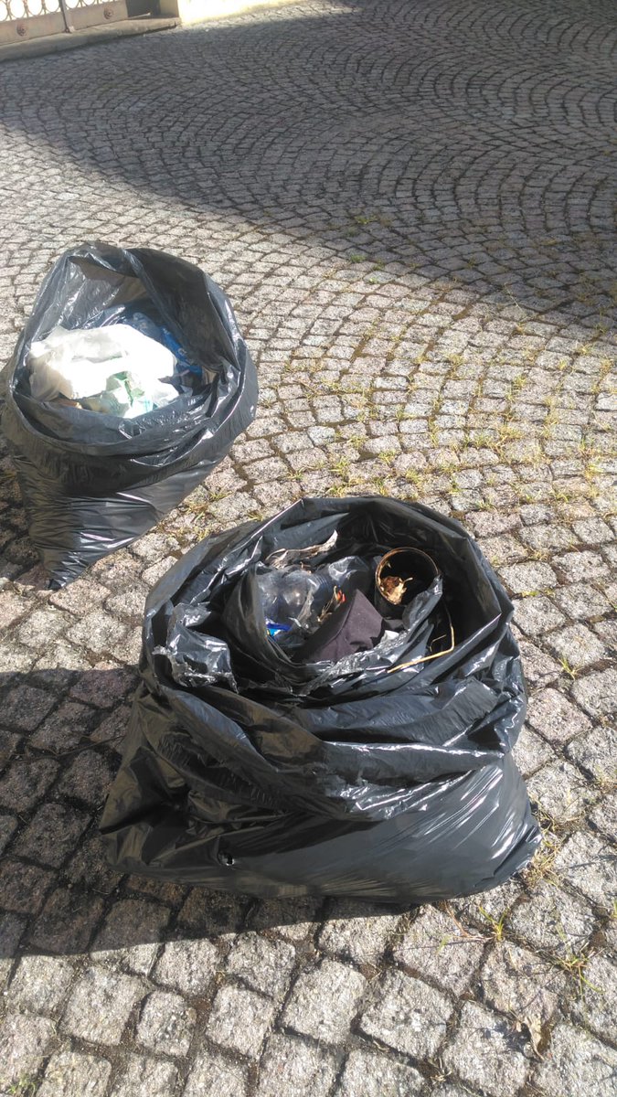 OperosiPerosi's tweet image. #yes-we-cleaneD# Buongiorno, ieri 6,30-8,30 con Carlino Volpone: saliti al park del Fausto Coppi, saliti da 150 a 1.500 metri di puli-Littering a beneficio dei tanti "VhoWalkers". Salito anche il bottino: &amp;gt;8Kg ! ... Buona Settimana !
