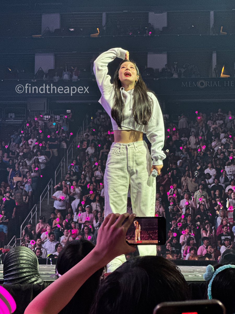 findtheapex's tweet photo. Dahyun #twice #READYTOBE #READYTOBE_IN_HOUSTON #READYTOBE_IN_HOUSTON_D1 #twice5thworldtour #dahyun https://t.co/TWCMmZakhi