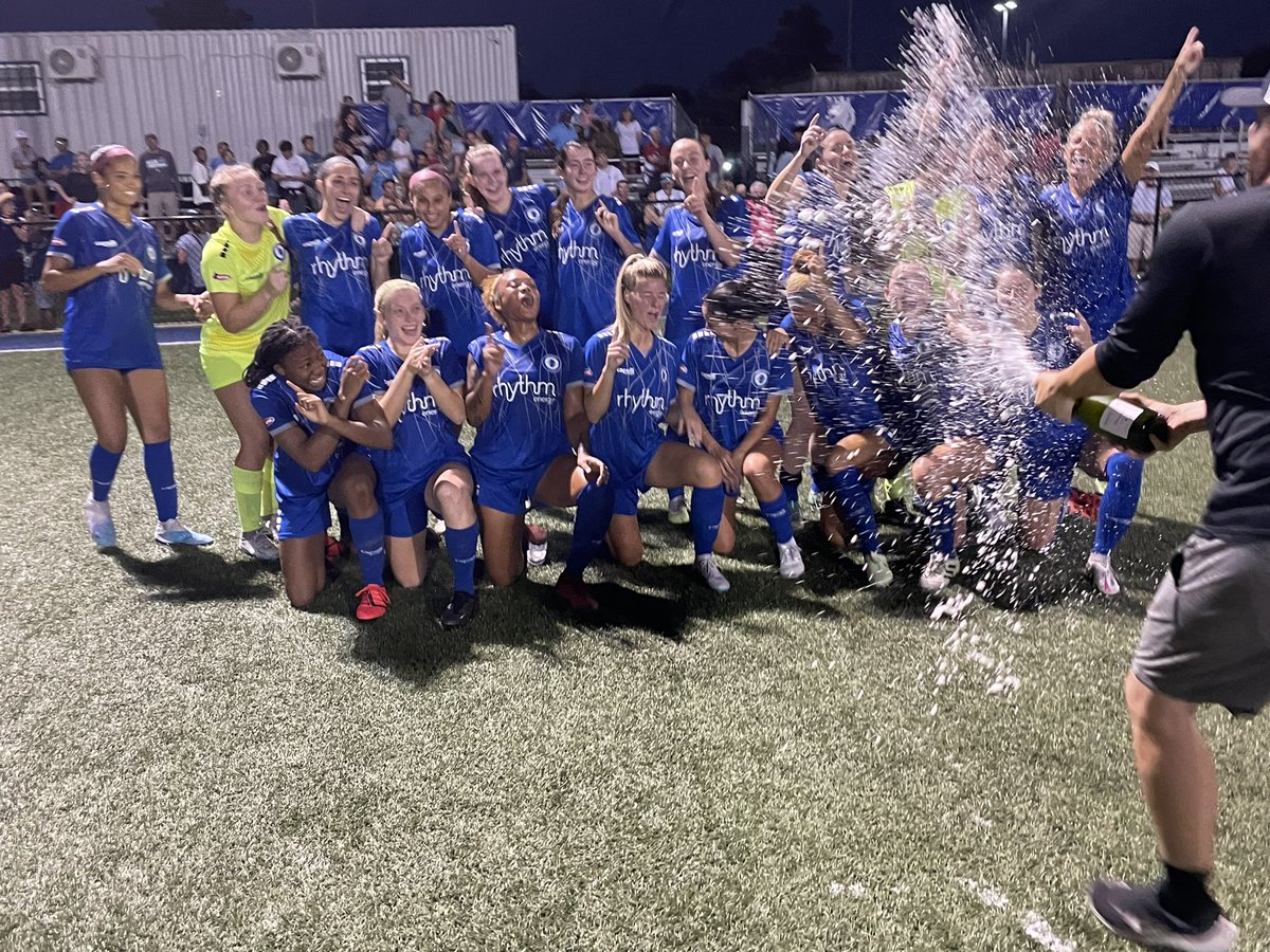 AHFCRoyals's tweet photo. And with that win for the second night in a row the Royals secure a @wpsl playoff birth to follow up from the men on Saturday.  This is back to back league titles for our women. Congrats to all involved. #ahfcpride https://t.co/0mXIQTmygR