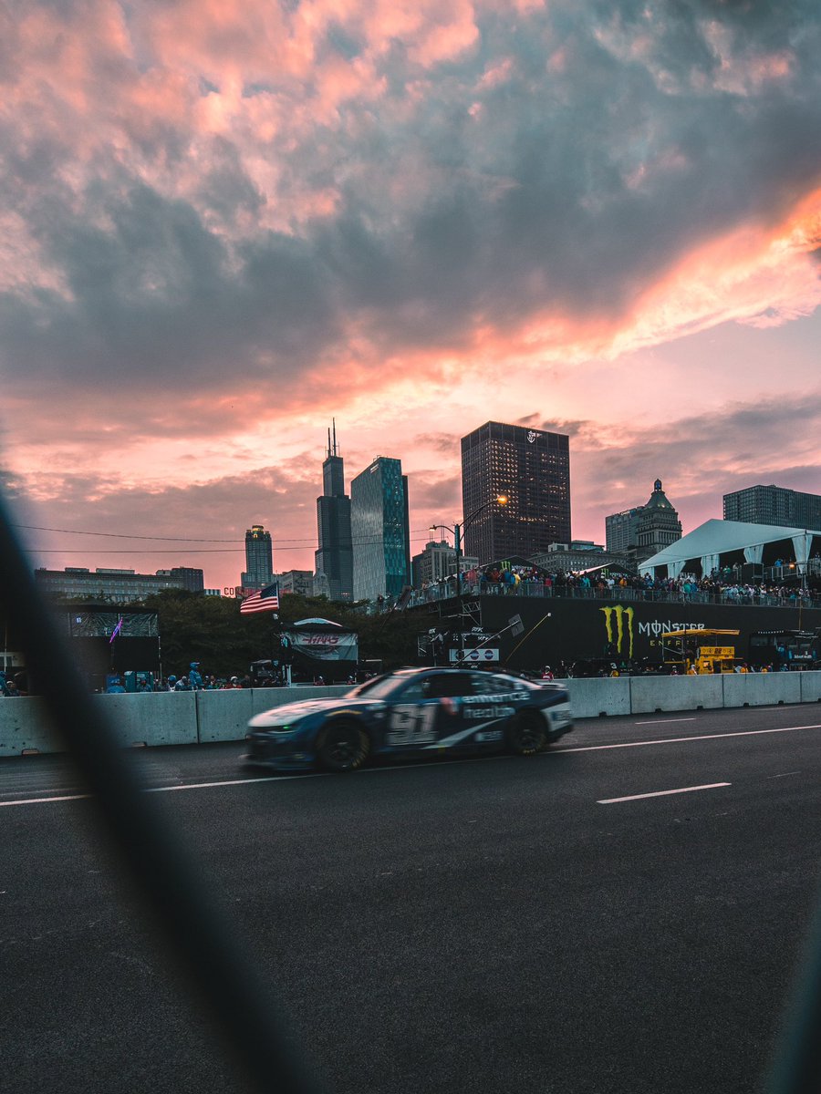 Goodnight Chicago. Goodnight. 

#NASCARChicago