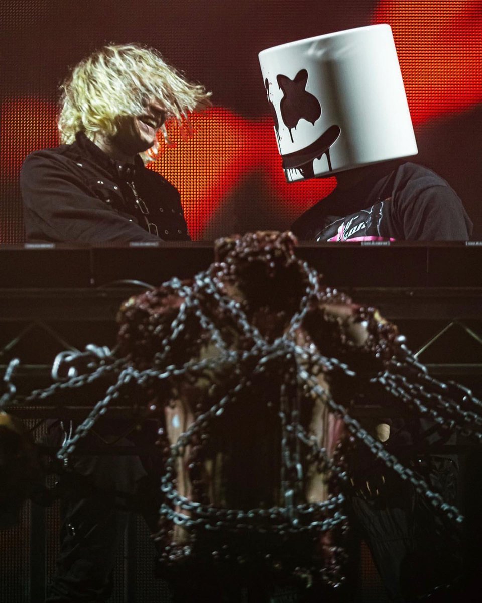 svddendeath's tweet photo. THANK YOU LOS ANGELES https://t.co/03YfXpAWIF