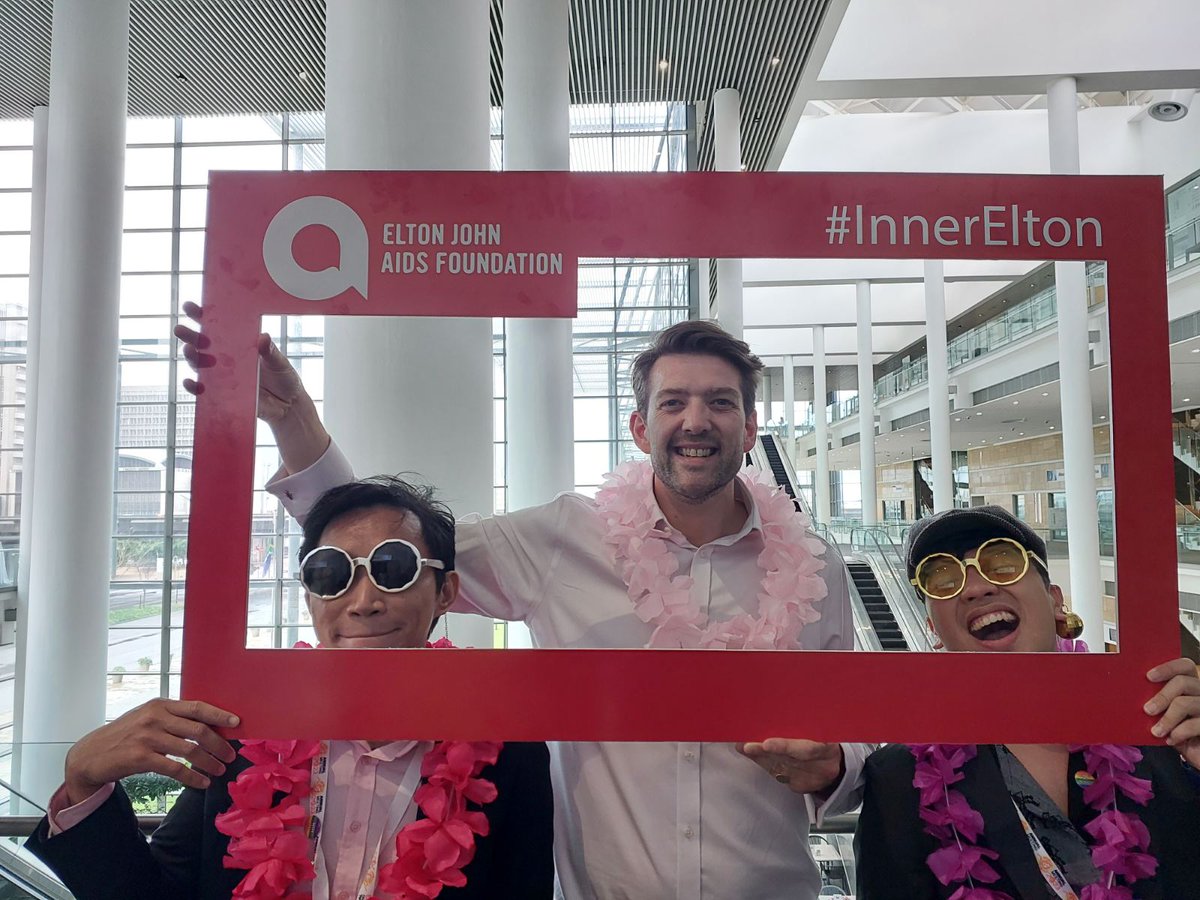 YvesZuniga's tweet photo. We all deserve equal access to both physical and mental health services and together we can make it a reality. Join me in supporting the Elton John AIDS Foundation and let your
#InnerElton out. Excited to see all #GMHAN2023 photos with their #InnerElton pose! @ejaf https://t.co/7YXDHm1bpp