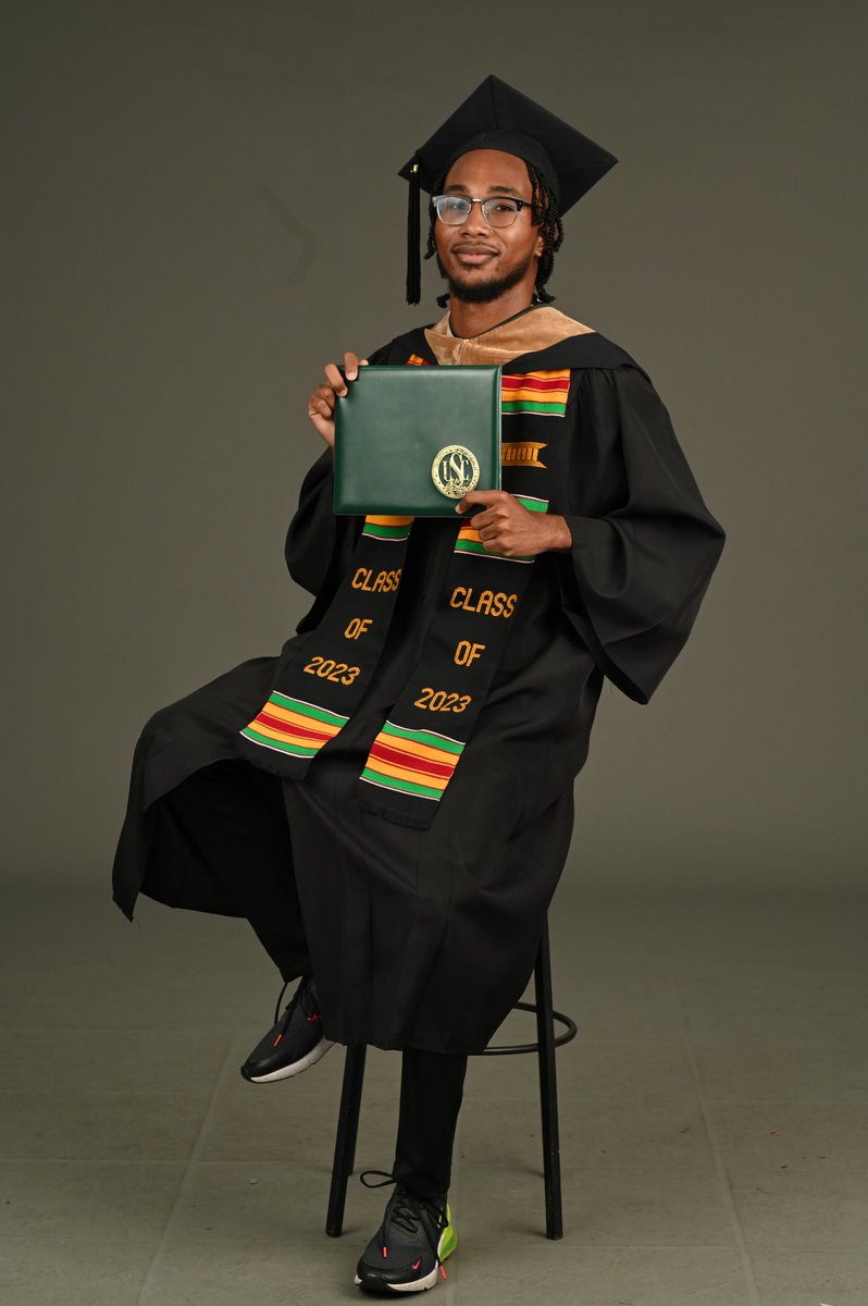 jonrossco's tweet photo. BBA Human Resource Management, Class of 2023.

Thank you for all the support you guys have given me, I truly wouldn’t have been able to make it this far if it wasn’t for y’all. https://t.co/mmNcoiA5fg