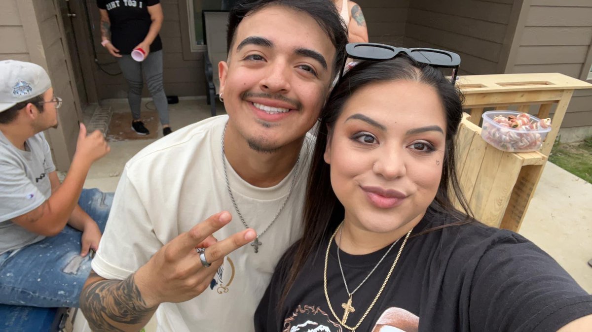 rxbizzle's tweet photo. Keep the family close🫶🏽 https://t.co/ErbzOZnjur