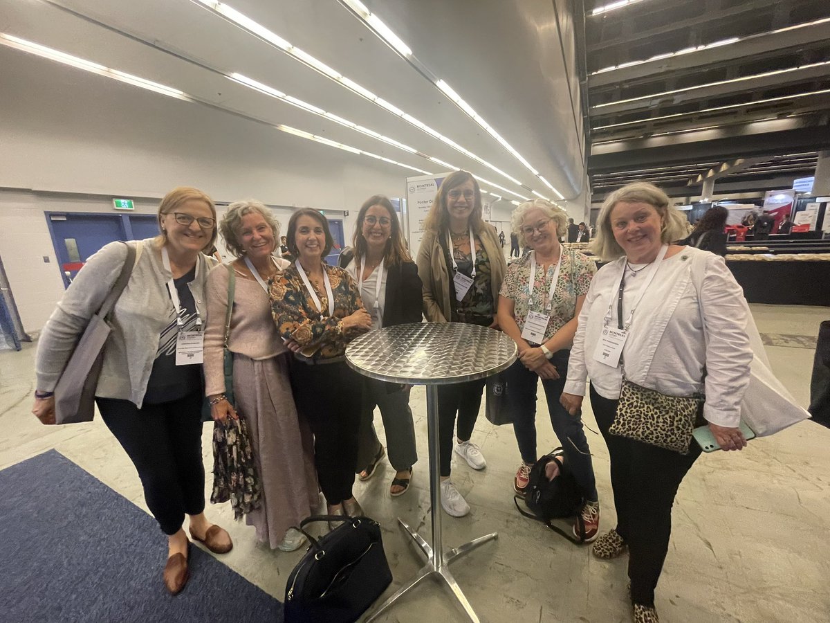 florianapinto89's tweet photo. Poster presentation at ICN Congress 2023 ✅
&amp; Terminologists group 🤩 https://t.co/KROjeOlAna