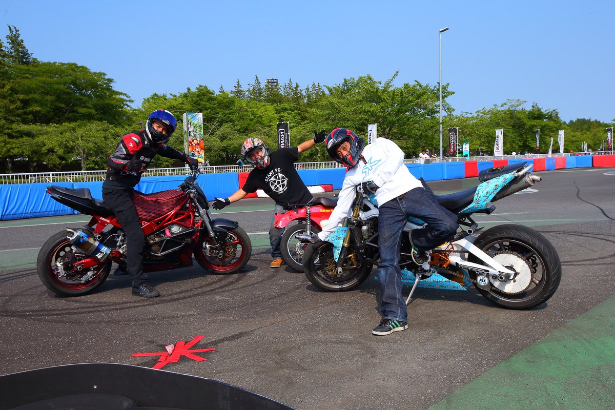 RYUKYUXB's tweet photo. ナンナイライダーズmeetでパフォーマンスさせていただきました！
出店ブースやコンテンツも充実してたので、ゆっくり会場を回ってみたかったな〜😽

#南海部品
#ナンカイライダーズmeet 
#エクストリームバイク https://t.co/GzAJpNGNIx