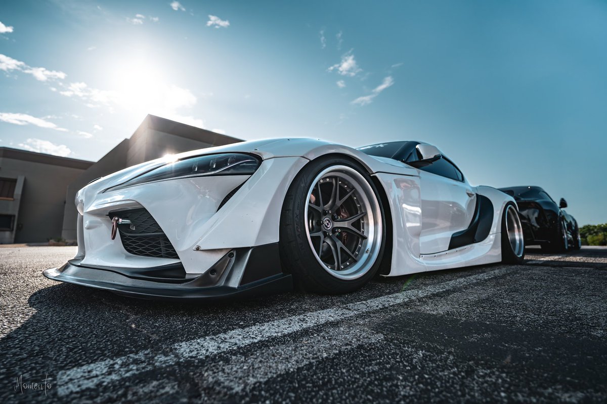 MomentoVisuals's tweet photo. Why aren’t all cars widebodied from the factory ?! #photooftheday #automotive https://t.co/vLycfvsTHC