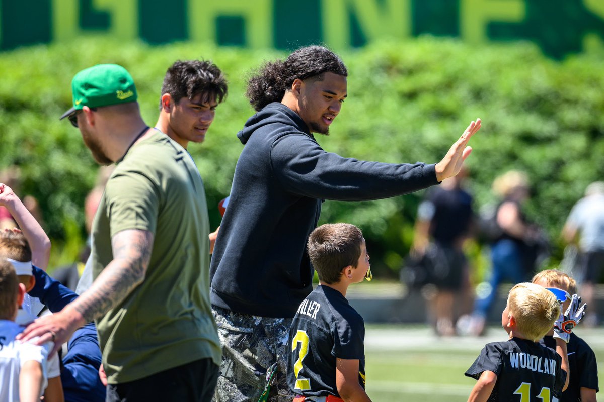 Having too much fun during our @nextlevel_ball Flag Football Tournament. Love seeing some of our future Ducks compete! #DucksDoMore 🦆