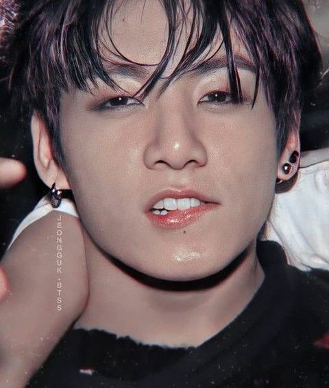 Jkkietae_'s tweet photo. Jungkook siento el rey del coqueteo...
                    — A dangerous thread 🔥
#JungKook_Seven
#JungkookIsComing https://t.co/jA4OIfN07M