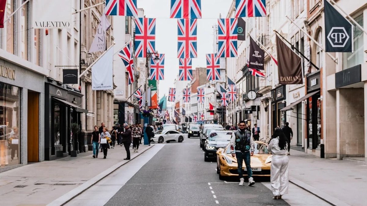 Kevin_Jackson's tweet image. 🎉 The recent Royal Coronation showcased the power of 5G and network slicing! Thanks to @VodafoneUKBiz and @EricssonSoftw millions witnessed this historic event. #ad #NetworkSlicing #5G Learn more: bit.ly/3PtZVFa