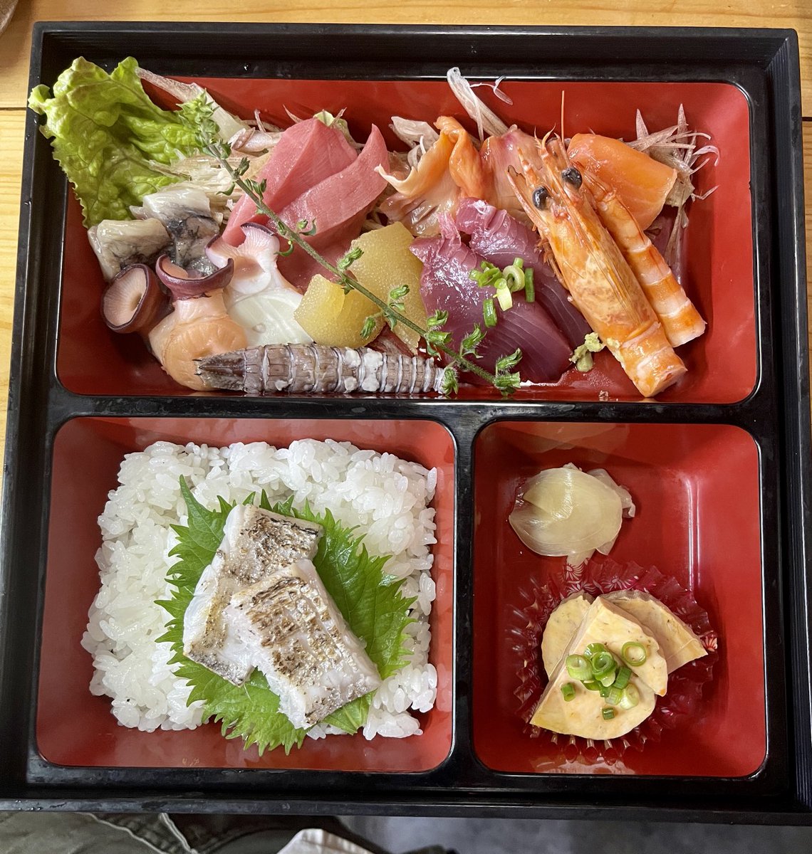 Chris_arnade's tweet photo. Aaaaaand, this is why you come to Japan.  Best food in world. https://t.co/1eerLuhr0S