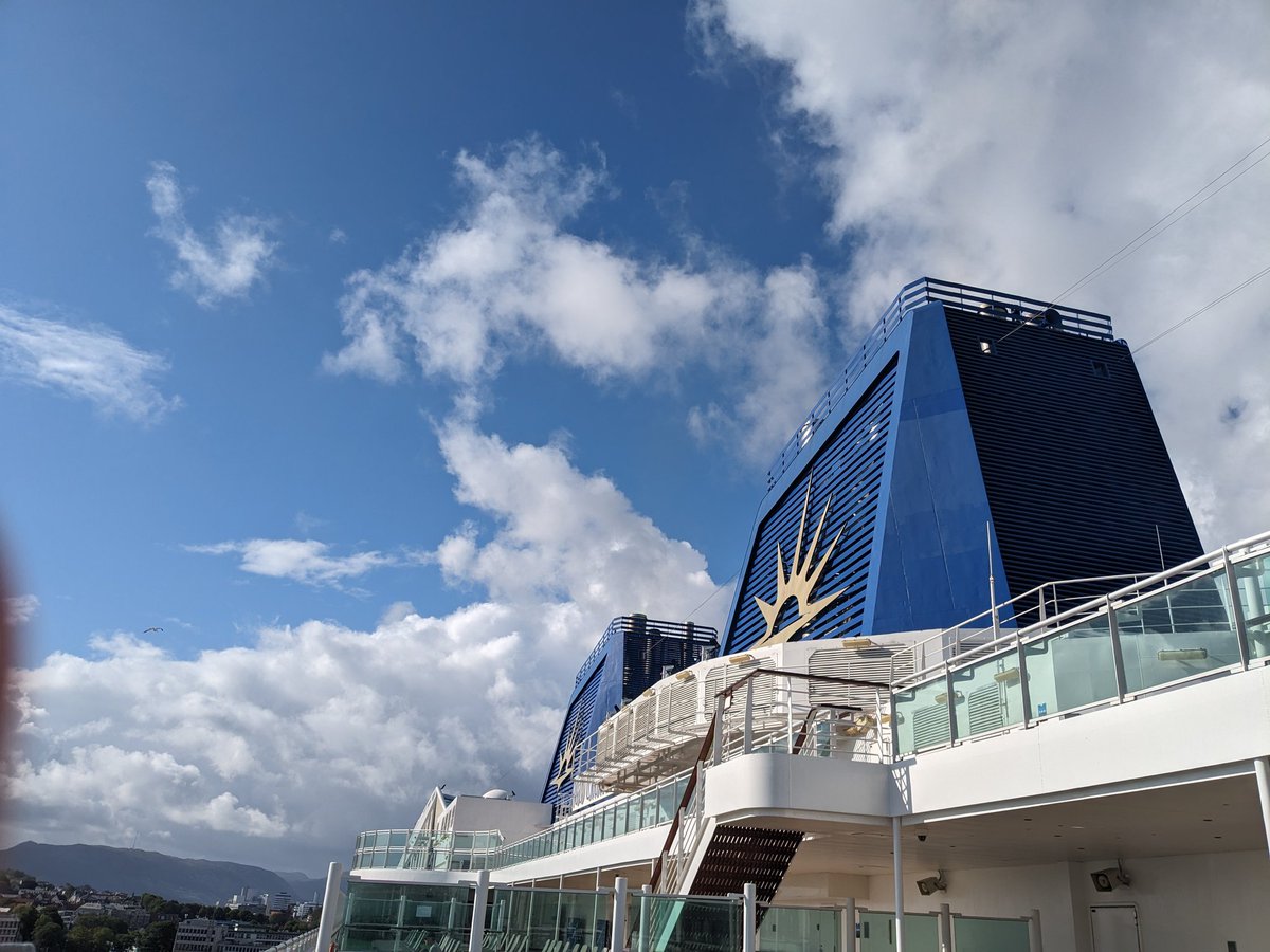 JodieCockerell's tweet photo. Amazing start to our @pandocruises Britannia Norwegian Fjords cruise 🇳🇴 https://t.co/ZAVJPhbaZU