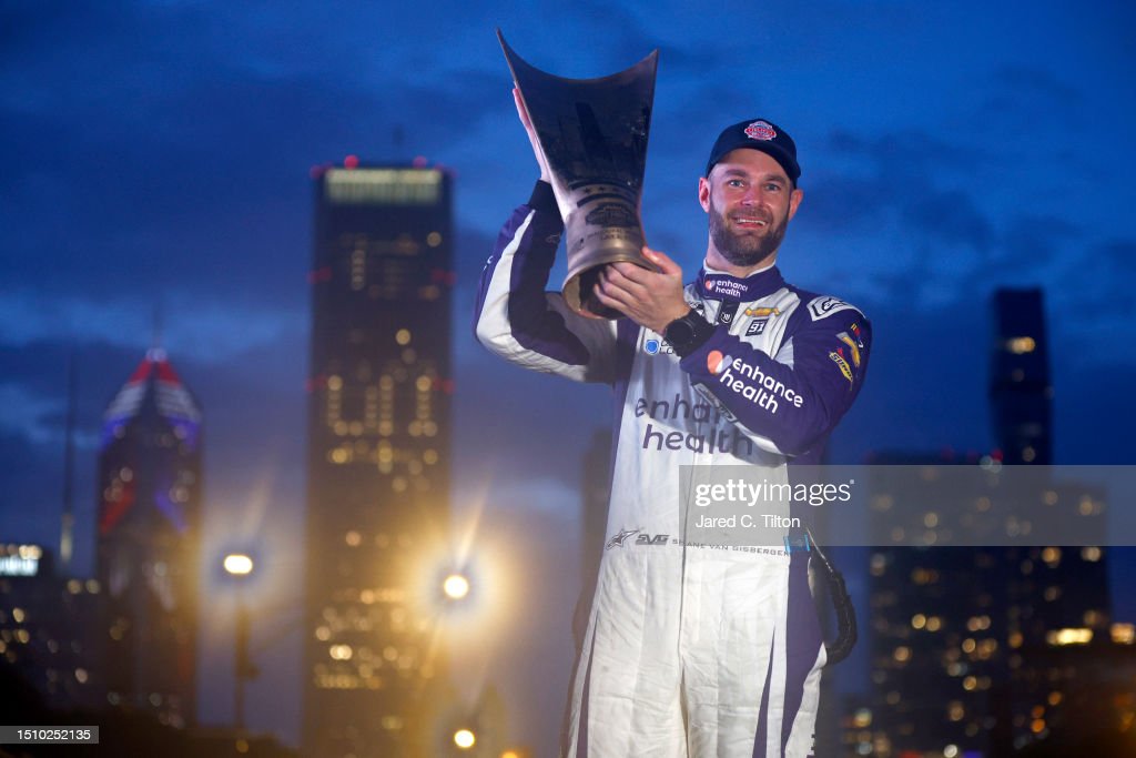 GettySport's tweet photo. 7TH DRIVER TO WIN IN THEIR NASCAR CUP SERIES DEBUT!!! 🏁

SHANE VAN GISBERGEN, EVERYONE!!!

@shanevg97 @NASCAR #NASCARChicago #NASCAR75

📸: @tiltoncreative, Sean Gardner, @ChrisGraythen, @MichaelMReaves https://t.co/kXNqnBrhsN
