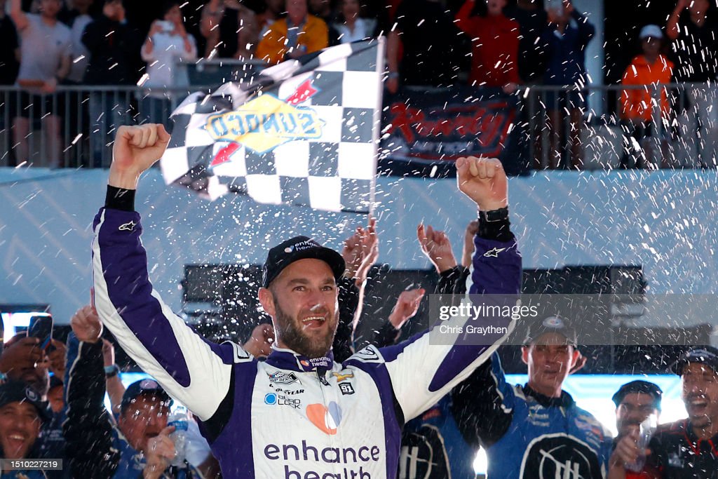 GettySport's tweet photo. 7TH DRIVER TO WIN IN THEIR NASCAR CUP SERIES DEBUT!!! 🏁

SHANE VAN GISBERGEN, EVERYONE!!!

@shanevg97 @NASCAR #NASCARChicago #NASCAR75

📸: @tiltoncreative, Sean Gardner, @ChrisGraythen, @MichaelMReaves https://t.co/kXNqnBrhsN